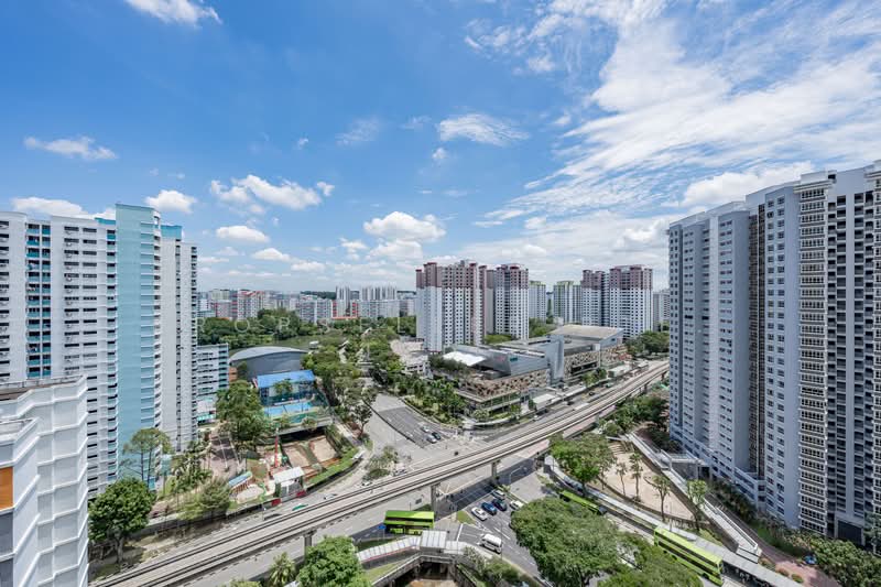 604 Senja Road HDB Flat For Sale at S$ 900,000 | PropertyGuru Singapore - Exterior