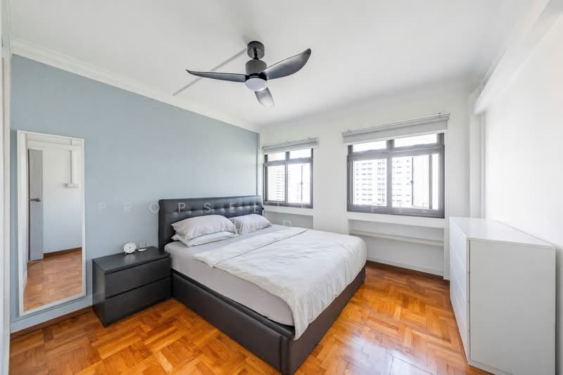 604 Senja Road HDB Flat For Sale at S$ 900,000 | PropertyGuru Singapore - Bedroom