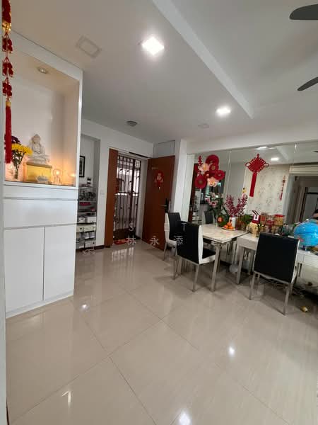 508A Yishun Avenue 4 HDB Flat For Sale at S$ 550,000 | PropertyGuru Singapore - Dining Room