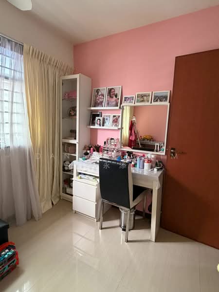 508A Yishun Avenue 4 HDB Flat For Sale at S$ 550,000 | PropertyGuru Singapore - Bedroom