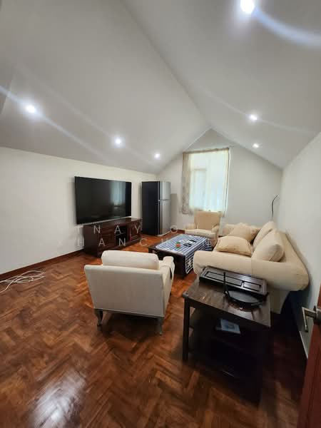 Toh crescent, Toh crescent, 6 Bedrooms, 5,858 sqft, Bungalow House For Rent, by Vinay Gulab Khanchandani ( Vincent ), 500065721 - Living Room - PropertyGuru.com.sg