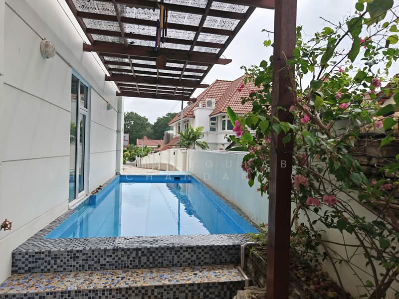 Toh crescent, Toh crescent, 6 Bedrooms, 5,858 sqft, Bungalow House For Rent, by Vinay Gulab Khanchandani ( Vincent ), 500065721 - Exterior - PropertyGuru.com.sg