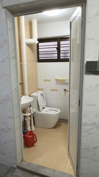 111 Woodlands Street 13, 111 Woodlands Street 13, Room Rental, 80 sqft, HDB Flat For Rent, by Michael Soe, 500065727 - Bathroom - PropertyGuru.com.sg