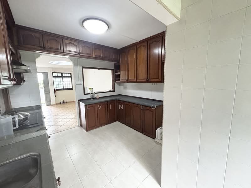 For Sale - 735 Woodlands Circle