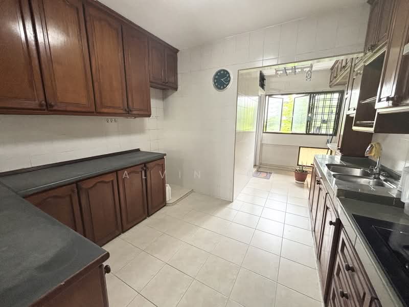 For Sale - 735 Woodlands Circle