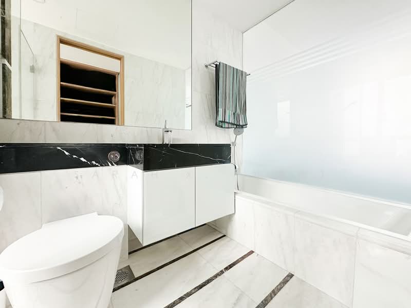 The Vermont On Cairnhill Apartment For Sale at S$ 5,280,000 | PropertyGuru Singapore - Bathroom