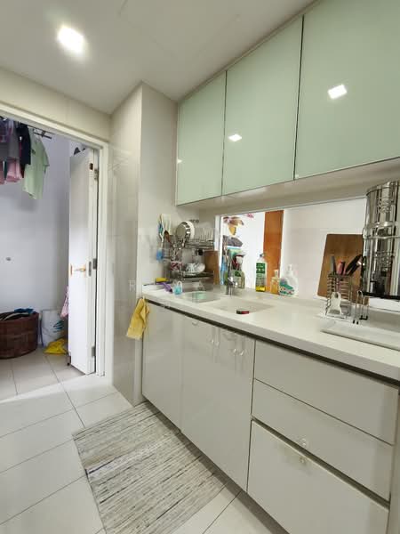 Beacon Heights Condominium For Sale at S$ 1,680,000 | PropertyGuru Singapore - Kitchen & Yard