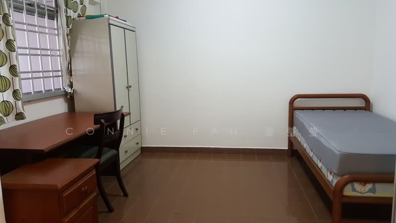 359 Tampines Street 34, 359 Tampines Street 34, 4 Bedrooms, 1,356 sqft, HDB Flat For Rent, by Connie Pan 潘瑩瑩, 500065783 - Bedroom - PropertyGuru.com.sg