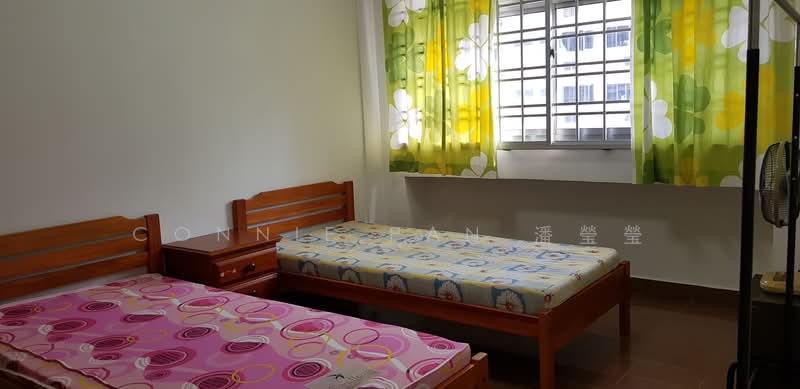 359 Tampines Street 34, 359 Tampines Street 34, 4 Bedrooms, 1,356 sqft, HDB Flat For Rent, by Connie Pan 潘瑩瑩, 500065783 - Bedroom - PropertyGuru.com.sg