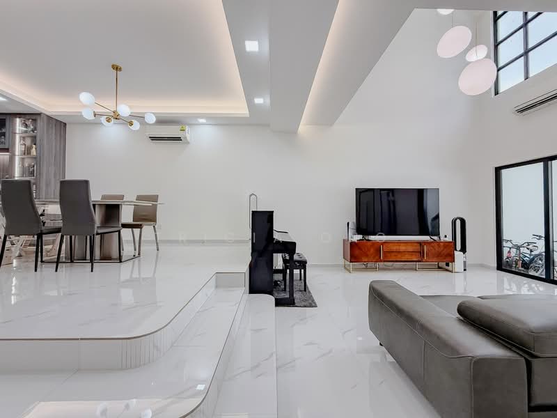 Best Value Large Renovated 3 Sty Inter Terrace, Full Unblocked, 100% move in! Terraced House For Sale at S$ 4,380,000 | PropertyGuru Singapore