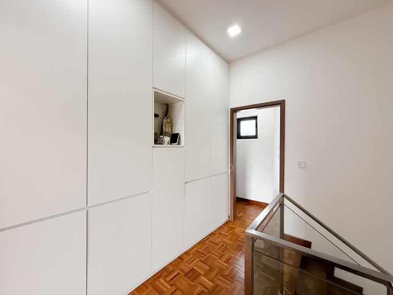 Best Value Large Renovated 3 Sty Inter Terrace, Full Unblocked, 100% move in! Terraced House For Sale at S$ 4,380,000 | PropertyGuru Singapore - Interior