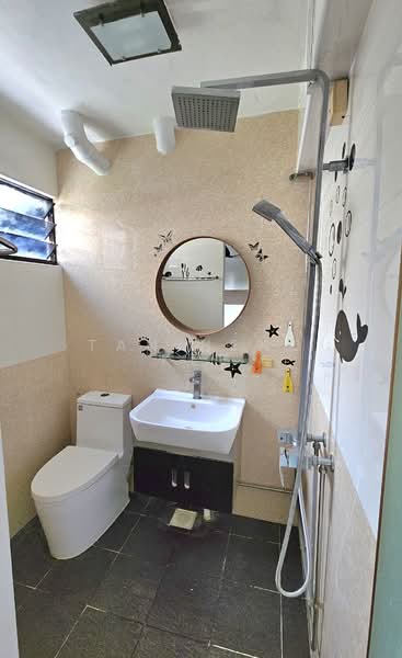 103 Bukit Purmei Road HDB Flat For Sale at S$ 580,000 | PropertyGuru Singapore - Master Bathroom