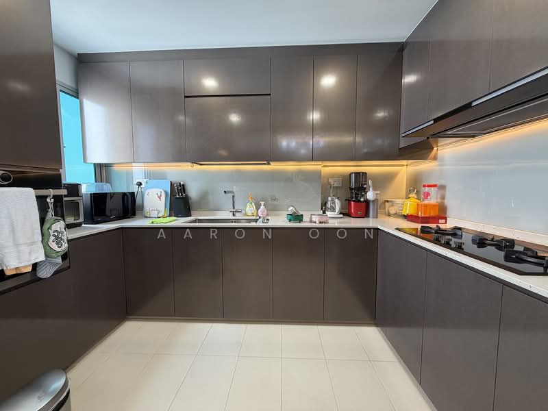 Eight Riversuites Condominium For Sale at S$ 2,900,000 | PropertyGuru Singapore