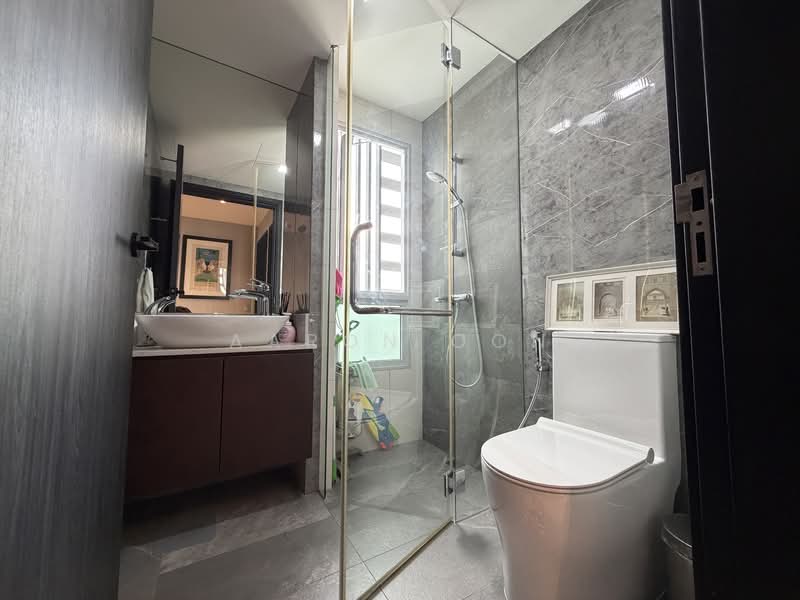 Eight Riversuites Condominium For Sale at S$ 2,900,000 | PropertyGuru Singapore