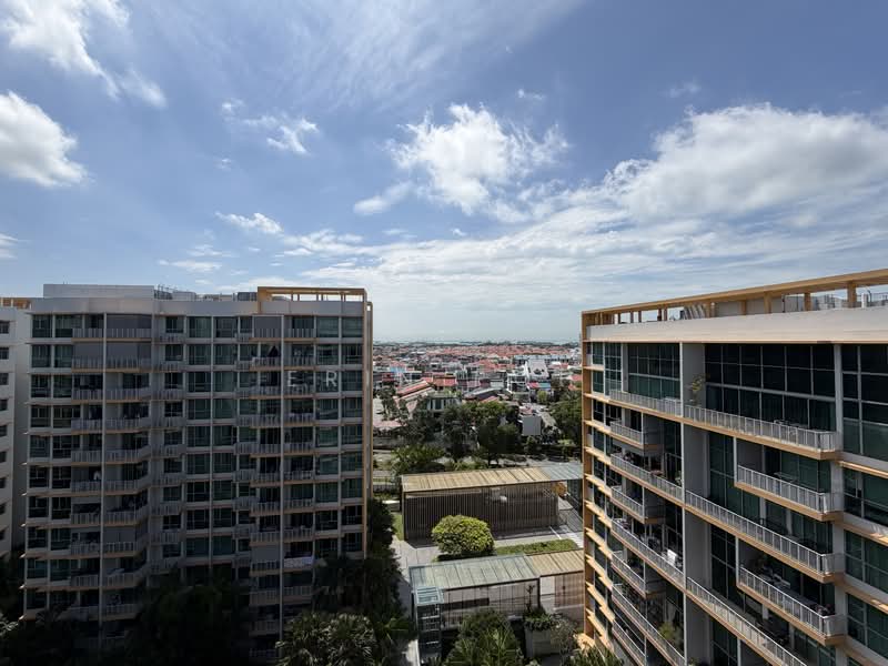 The Glades Condominium For Sale at S$ 880,000 | PropertyGuru Singapore - Exterior