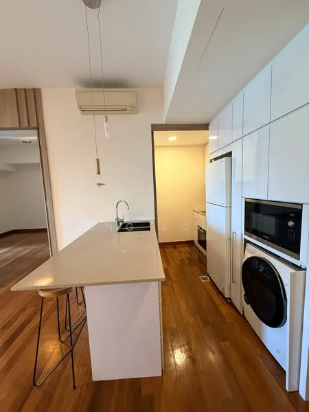 The Sail @ Marina Bay Condominium For Sale at S$ 1,270,000 | PropertyGuru Singapore - Kitchen