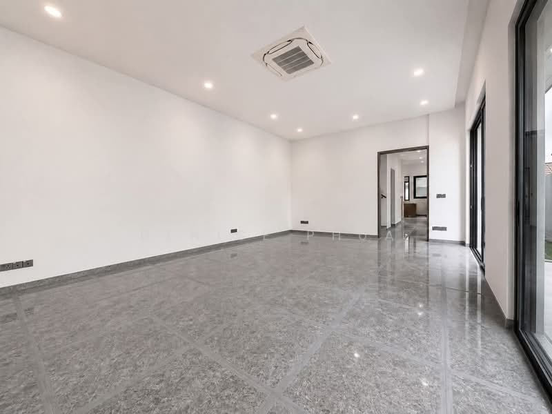 ⚡Wondr Homes ⚡Brand New Freehold Semi-Detached House | Eminent | Lorong G Telok Kurau District 15, Telok Kurau, East Coast / Marine Parade, 5 Bedrooms, 6,311 sqft, Semi-Detached House For Sale, by Denise Phua, 500065912 - Living Room - PropertyGuru.com.sg