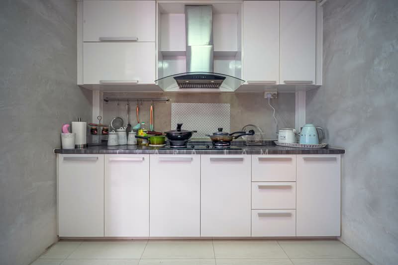 446 Hougang Avenue 8 HDB Flat For Sale at S$ 980,000 | PropertyGuru Singapore - Kitchen