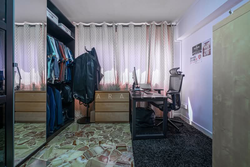 446 Hougang Avenue 8 HDB Flat For Sale at S$ 980,000 | PropertyGuru Singapore - Study