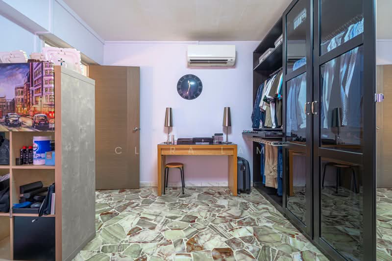 446 Hougang Avenue 8 HDB Flat For Sale at S$ 980,000 | PropertyGuru Singapore - Interior