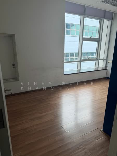 Westech Building, 237 Pandan Loop, 2,562 sqft, Factory / Workshop (B2) For Rent, by Vinay Gulab Khanchandani ( Vincent ), 500065920 - CommercialGuru.com.sg