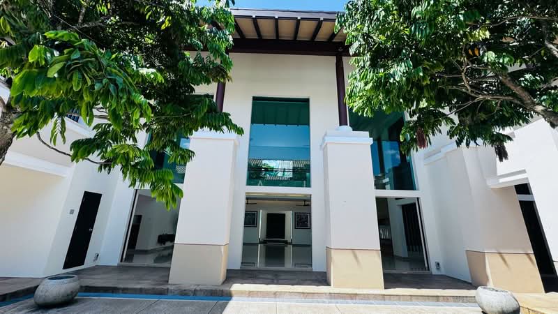 6 brizay park, Brizay Park, 9 Bedrooms, 11,840 sqft, Good Class Bungalow For Rent, by Tina Lee, 500065940 - Exterior - PropertyGuru.com.sg