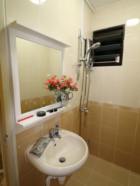 129 Marsiling Rise, 129 Marsiling Rise, 2 Bedrooms, 750 sqft, HDB Flat For Rent, by Susan Prior, 500065947 - Bathroom - PropertyGuru.com.sg