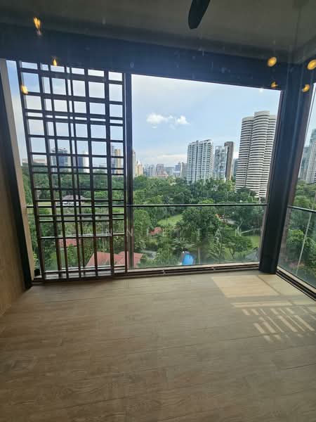 The Hyde Condominium For Sale at S$ 3,580,000 | PropertyGuru Singapore - Balcony