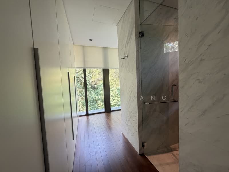 Botanika, 50 Holland Road, 4 Bedrooms, 2,099 sqft, Apartment For Rent, by Edward Tang, 500065973 - Master walk in wardrobe  - PropertyGuru.com.sg