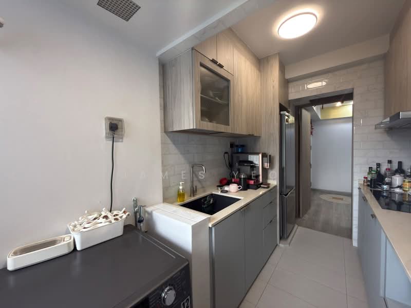 519A Tampines Central 8, 519A Tampines Central 8, 2 Bedrooms, 893 sqft, HDB Flat For Sale, by James Yeo, 500065993 - Kitchen - PropertyGuru.com.sg