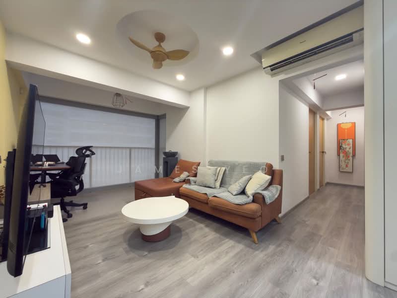 519A Tampines Central 8, 519A Tampines Central 8, 2 Bedrooms, 893 sqft, HDB Flat For Sale, by James Yeo, 500065993 - Living Room - PropertyGuru.com.sg