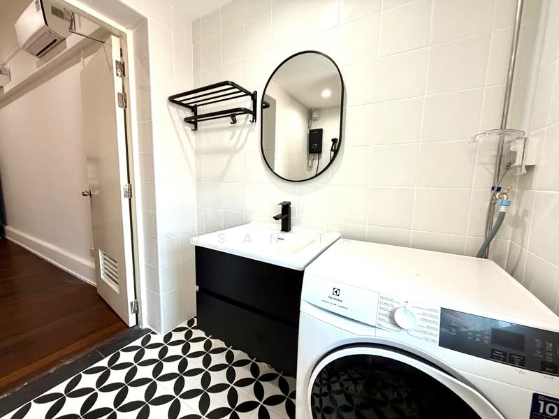 Admiralty Hills Serviced Apartment, 27 Admiralty Road East, Room Rental, 240 sqft, Semi-Detached House For Rent, by Susan Tay, 500065995 - Bathroom - PropertyGuru.com.sg