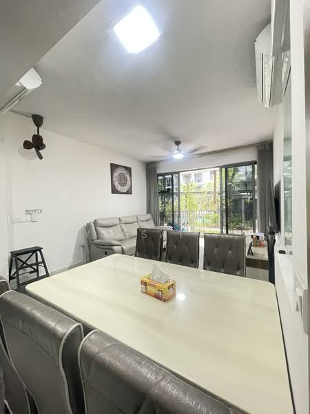 The Visionaire, 174 Canberra Drive, 3 Bedrooms, 1,109 sqft, Executive Condominium For Sale, by Mohd Yussaini, 500066009 - Living Room - PropertyGuru.com.sg