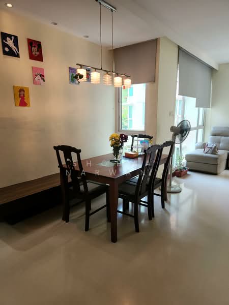 Savannah Condopark, 41 Simei Rise, 2 Bedrooms, 1,250 sqft, Condominium For Rent, by Shobha Narwani, 500066015 - Dining Room - PropertyGuru.com.sg