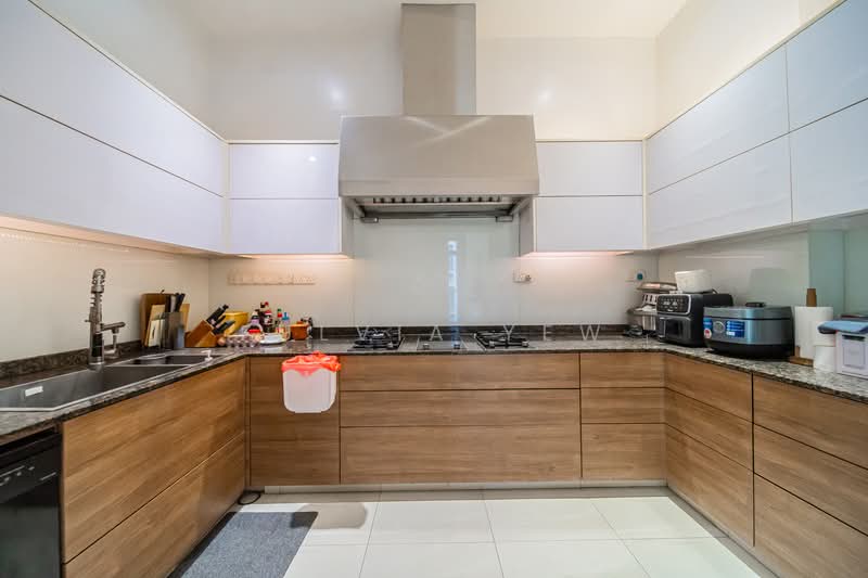 Semi-D in Fernhill Semi-Detached House For Sale at S$ 23,000,000 | PropertyGuru Singapore - Kitchen