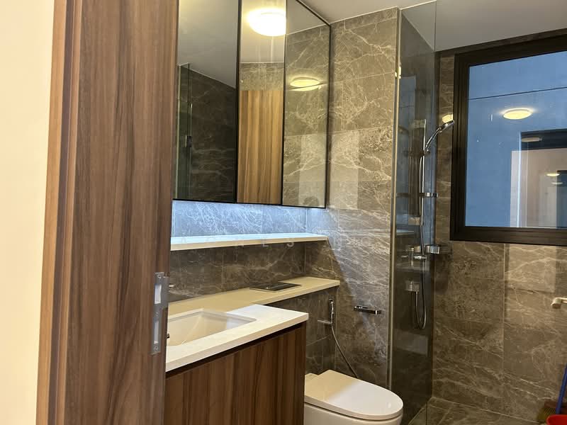 Lentor Modern, Lentor Central, Mandai / Upper Thomson, 2 Bedrooms, 732 sqft, Condominium For Rent, by Agnes Ng, 500066026 - Bathroom - PropertyGuru.com.sg