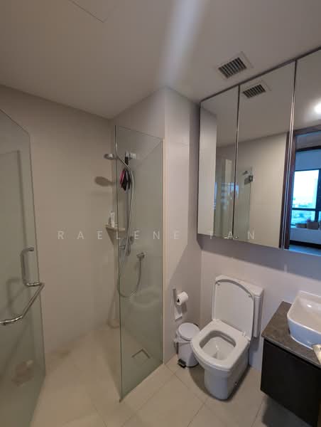 Spottiswoode Residences, 48 Spottiswoode Park Road, 2 Bedrooms, 915 sqft, Condominium For Rent, by Raelene Tan, 500066045 - Common Bathroom - PropertyGuru.com.sg