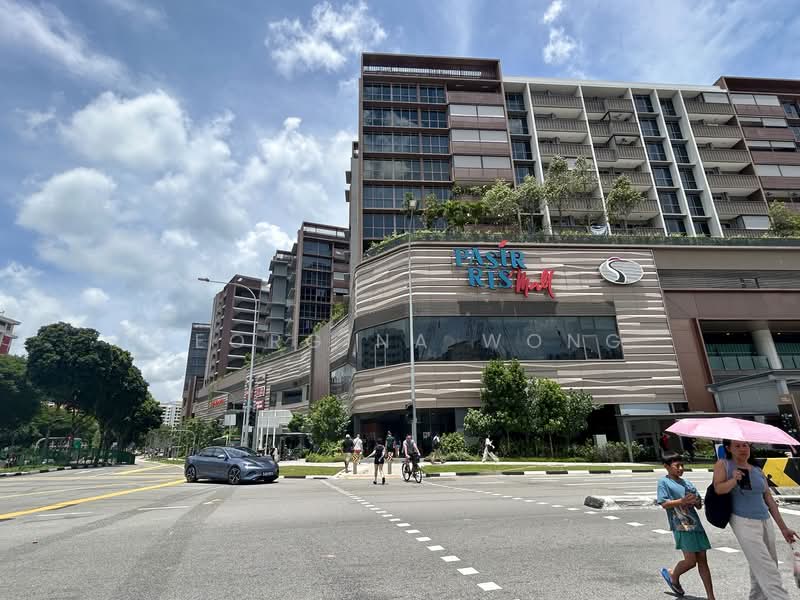 Pasir Ris 8, 8 Pasir Ris Drive 8, 2 Bedrooms, 775 sqft, Apartment For Sale, by Georgina Wong, 500066048 - Exterior - PropertyGuru.com.sg