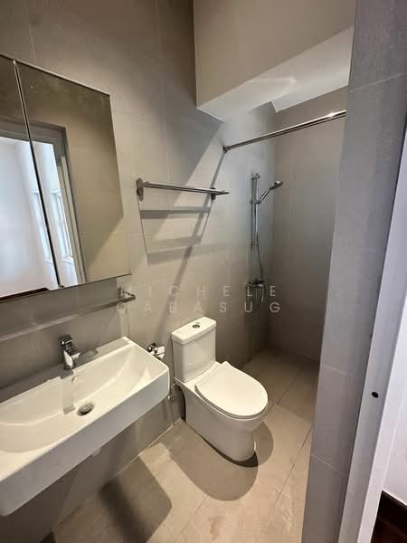 Swettenham Charming Bungalow, Swettenham road, 3 Bedrooms, 4,000 sqft, Bungalow House For Rent, by Michele Cabasug, 500066057 - Bathroom - PropertyGuru.com.sg