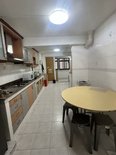 154 Mei Ling Street, 154 Mei Ling Street, 2 Bedrooms, 680 sqft, HDB Flat For Rent, by May Lin, 500066058 - Kitchen - PropertyGuru.com.sg