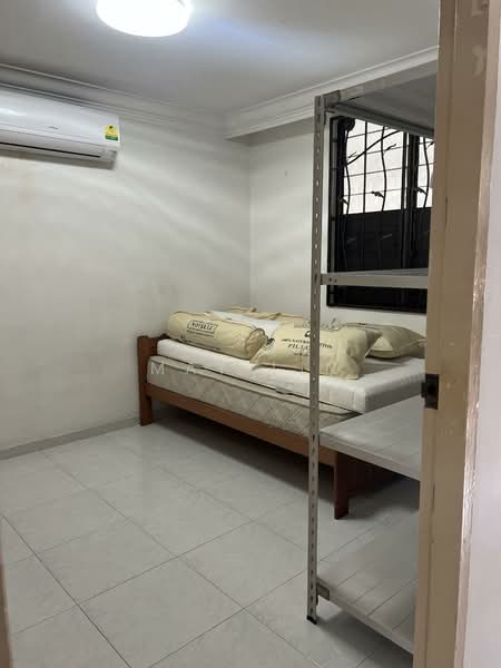 154 Mei Ling Street, 154 Mei Ling Street, 2 Bedrooms, 680 sqft, HDB Flat For Rent, by May Lin, 500066058 - Bedroom - PropertyGuru.com.sg