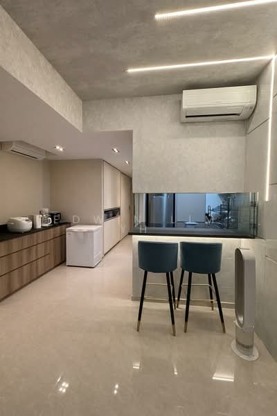 The Tapestry Condominium For Sale at S$ 1,250,000 | PropertyGuru Singapore - Kitchen