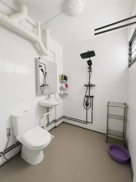 159 Yishun Street 11, 159 Yishun Street 11, Sembawang / Yishun, 3 Bedrooms, 1,302 sqft, HDB Flat For Sale, by Yeo Tong Boon, 500066089 - Bathroom - PropertyGuru.com.sg