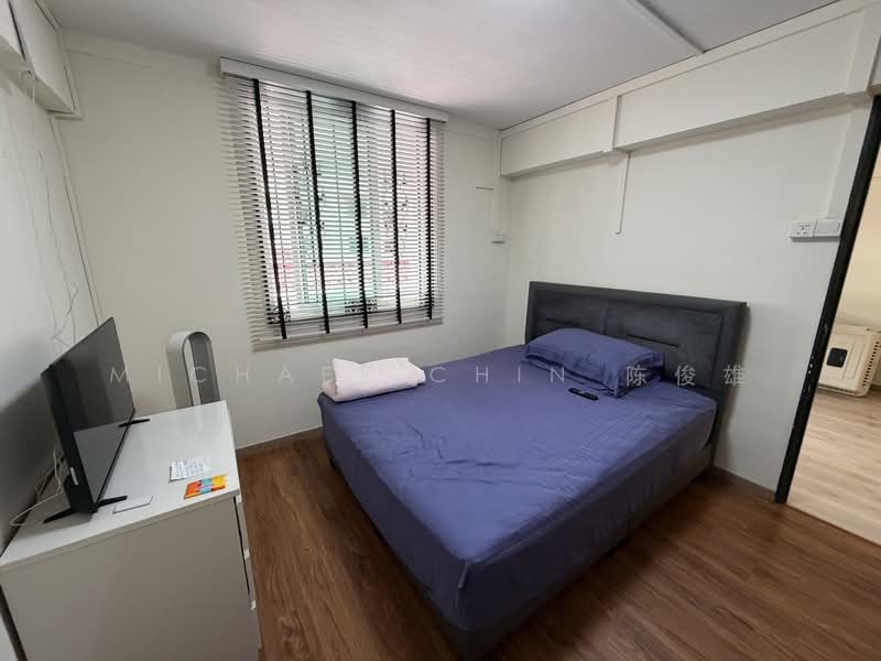 114 Lorong 1 Toa Payoh HDB Flat For Sale at S$ 368,000 | PropertyGuru Singapore - Bedroom
