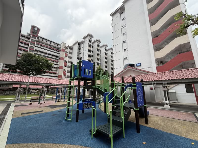 114 Lorong 1 Toa Payoh HDB Flat For Sale at S$ 368,000 | PropertyGuru Singapore - Exterior