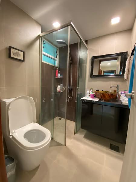 The Clearwater, 2 Bedok Reservoir View, 3 Bedrooms, 1,195 sqft, Condominium For Rent, by Liza Huang, 500066100 - Bathroom - PropertyGuru.com.sg