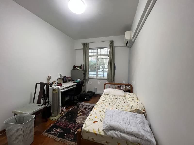Bishan Park Condo Condominium For Sale at S$ 1,888,000 | PropertyGuru Singapore - Bedroom