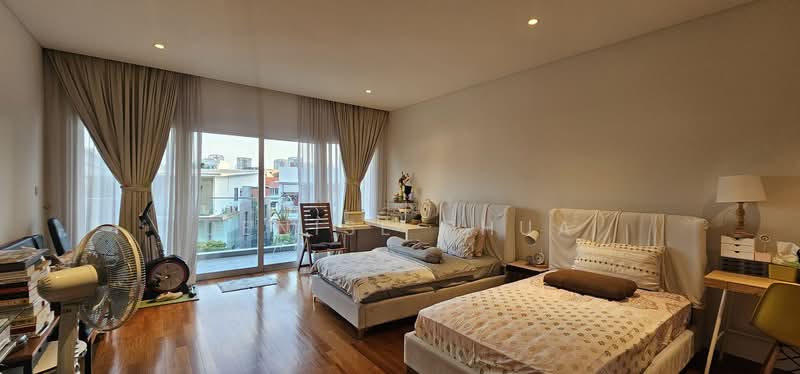 ⚡Wondr Homes ⚡Almost New Freehold Inter Terrace | Opera Estate District 15 3.5 Storeys with Lift Terraced House For Sale at S$ 5,200,000 | PropertyGuru Singapore - Bedroom