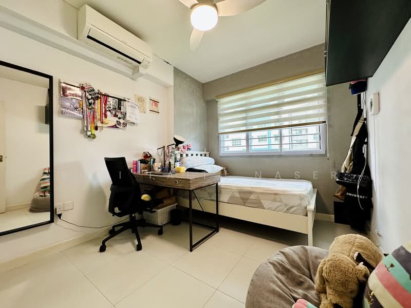315C Yishun Avenue 9 HDB Flat For Sale at S$ 680,000 | PropertyGuru Singapore - Bedroom