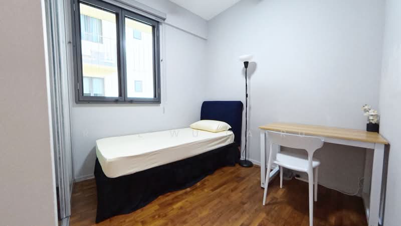 The Amore, 55 Edgedale Plains, 3 Bedrooms, 990 sqft, Executive Condominium For Rent, by Rene Wu Cairu, 500066130 - Bedroom - PropertyGuru.com.sg